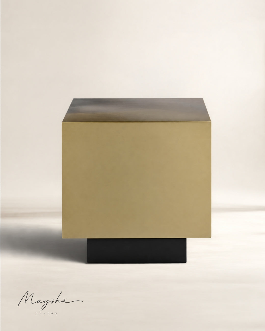 Nyvoria Handcrafted Iron Ombre Cube Side Table