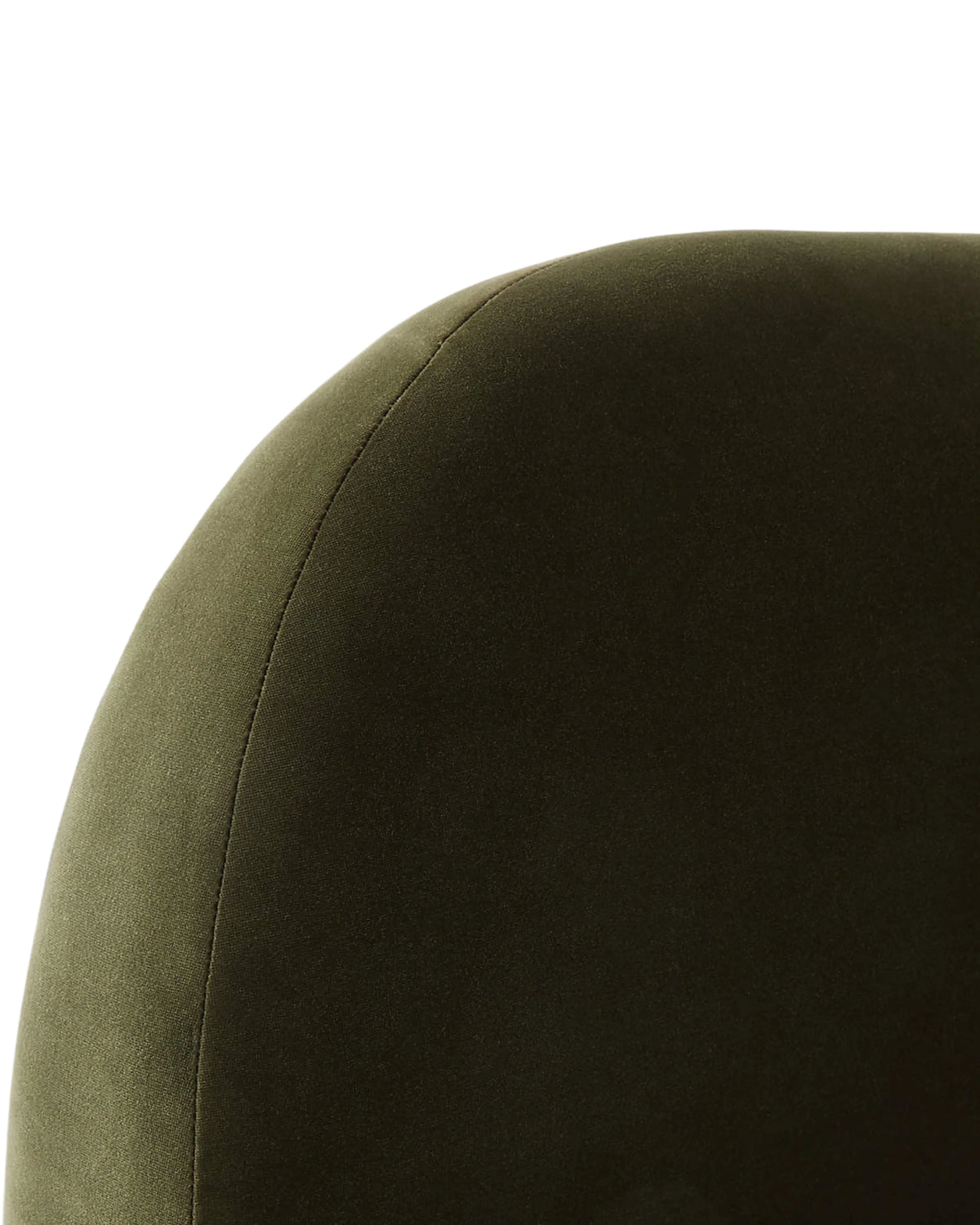 Avyelle Curved Upholstered Camel-Back Moss Bed