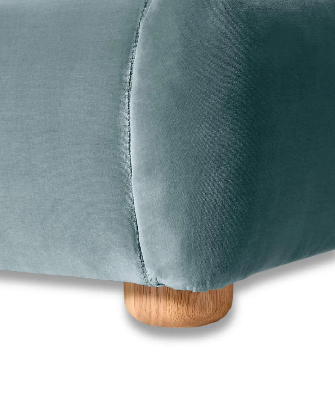 Avyelle Curved Upholstered Camel-Back Tide Bed